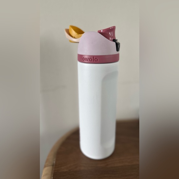 Owala White and Pink Water Bottle - Picture 3 of 4
